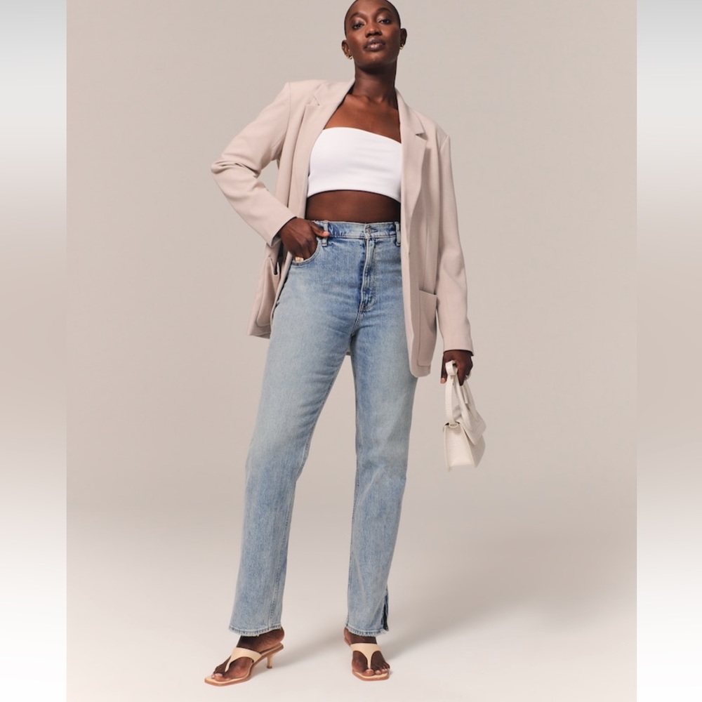 Abercrombie Ultra High Rise Straight Jean (Long and Curve Love)